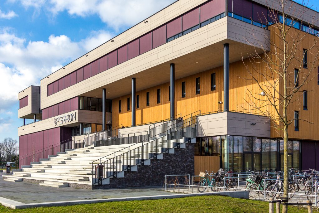 Het perron Dronten