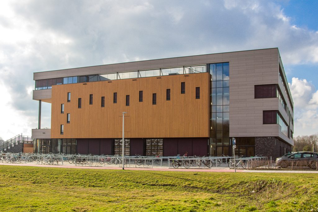 Het perron Dronten